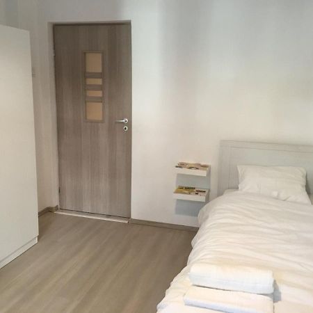 Relaxing Apartment And Great Location Бухарест Экстерьер фото